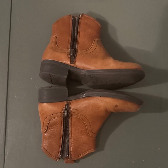 Kids‎ Tan Leather Boots - Picture 3 of 5